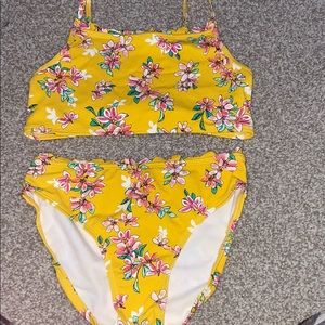 Girls swimsuit
